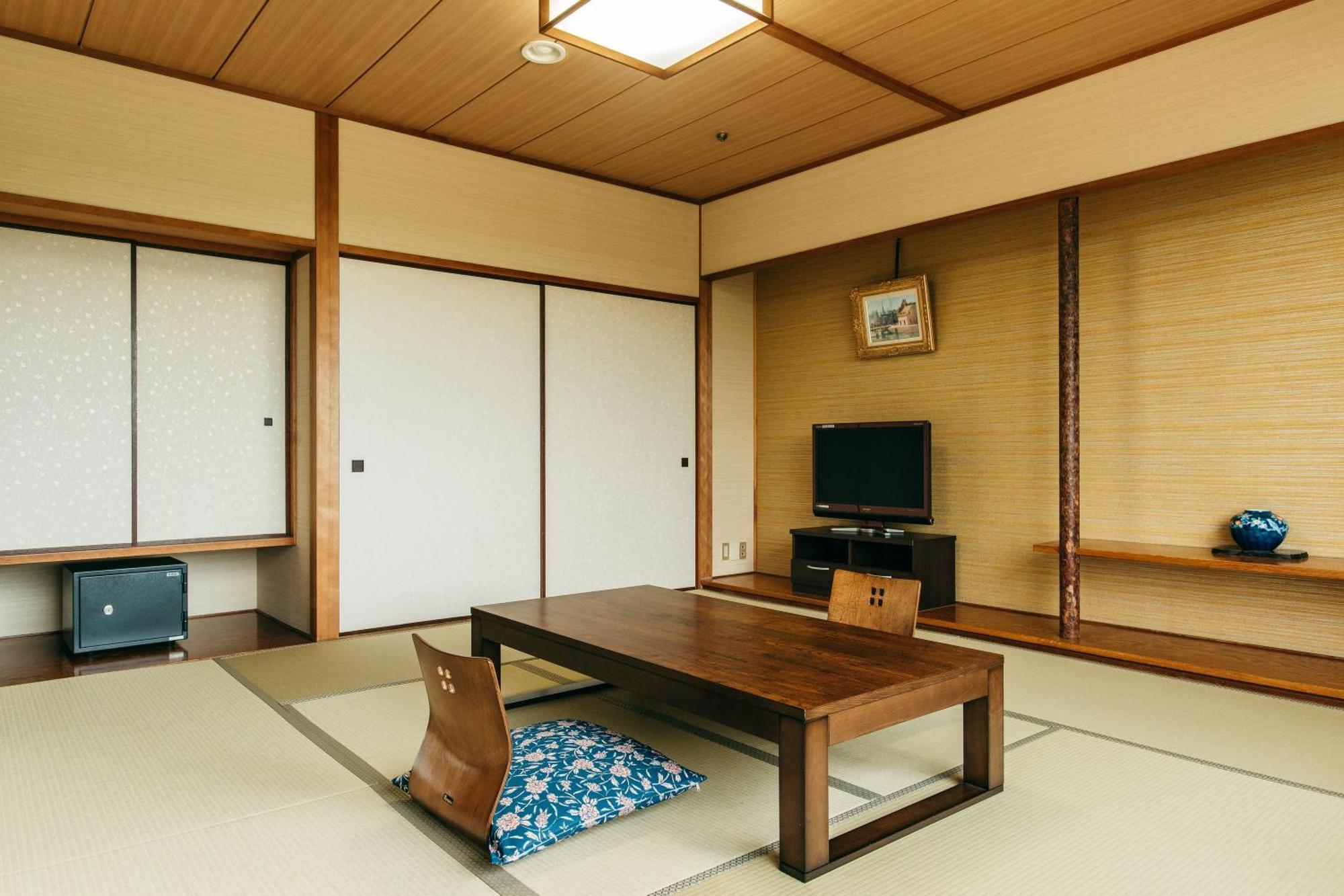 คัมโปะ โนะ ยะโดะ ยะนะงะวะ Hotel ยานากาว่า ภายนอก รูปภาพ